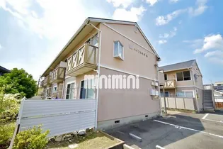 パインヒルズA棟の画像