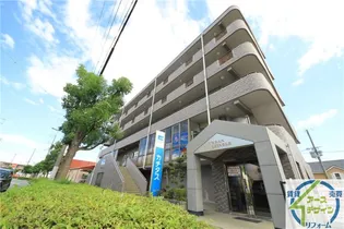 アーバンリバブル【3階】の外観