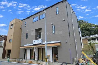 Signpost クロス【2階】の外観