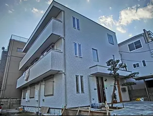 アーバンコート千駄ヶ谷【1階】の外観