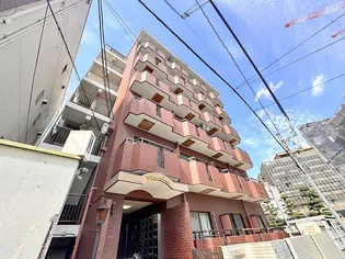 トアロード鹿田【3階】の外観