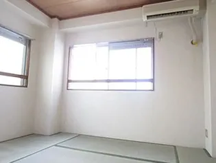 フジハイツ【3階】の居間