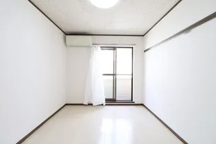 SUN HILLS【2階】の居間