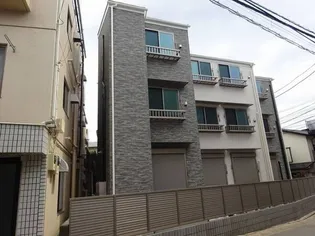 アザーレ・バモス読売ランド前【3階】の外観