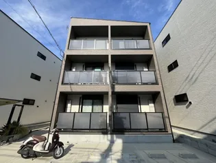 badge tomoi Est V【1階】の外観