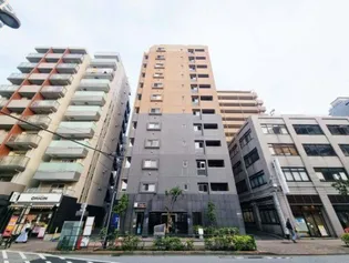 東京都新宿区西新宿4【マンション】の外観