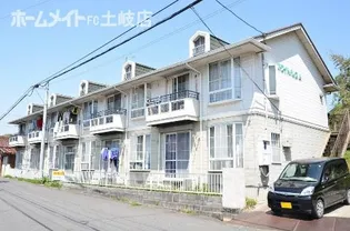 ホワイトパレスA【1階】の外観