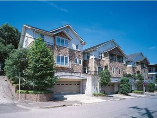 愛知県名古屋市昭和区南山町【一戸建】の外観