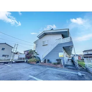 レジデンス万葉【1階】の外観