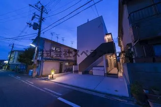 メルヴェイユ【2階】の外観