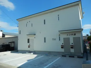 秋田県大仙市大曲中通町【アパート】の外観