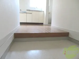 エルドヒュウス1996【1階】の玄関