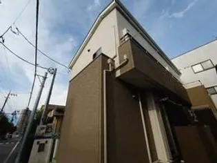 ローレル【2階】の外観