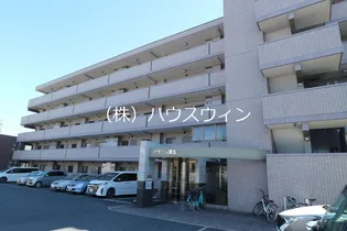 ピエール草加【4階】の外観