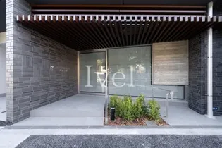 東京都墨田区向島2【マンション】の外観