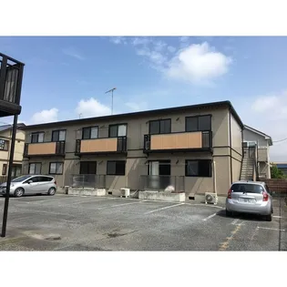 ロイヤルシティーA【2階】の外観