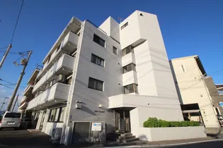 リバージュ山下【2階】の外観