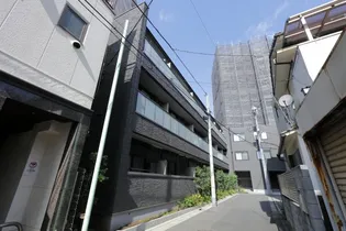 AMAZING RESIDENCE【1階】の外観