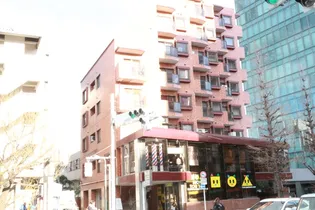 シャーレー原宿の画像