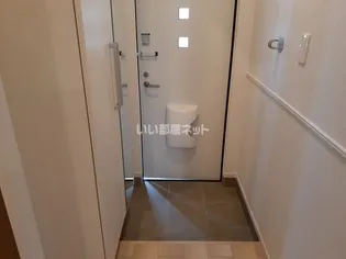 Blue Rise【1階】の玄関