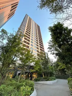 スカイフォレストレジデンス【3階】の外観