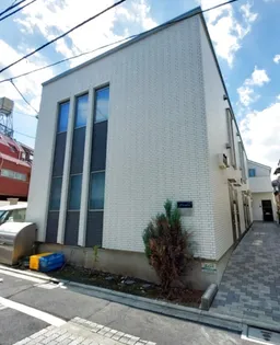 プランドル【2階】の外観