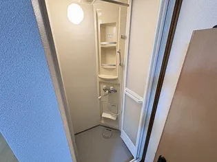 コーポラスなるせV【2階】の風呂