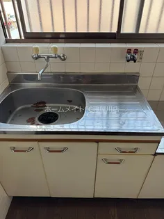 新家ハイツ【2階】の内装