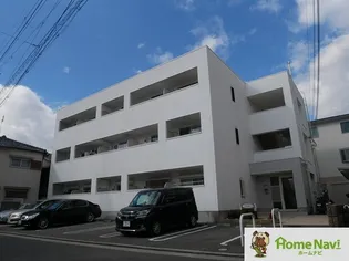 ラージ【3階】の外観