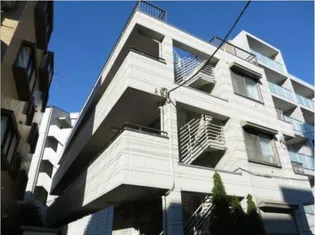 サンメゾン多摩【1階】の外観