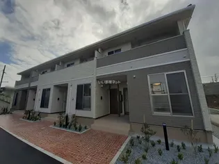 綾織ガーデンプレイス【1階】の外観