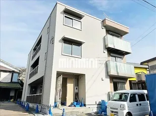 レフィアント鎌倉【2階】の外観