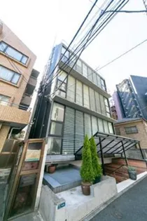 南麻布スキップフラット【3階】の外観