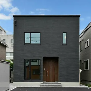 北海道札幌市中央区南十四条西8【一戸建】の外観