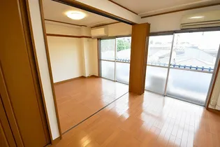 東京都世田谷区豪徳寺1【マンション】の外観