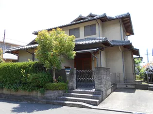 奈良県生駒市白庭台1【一戸建】の外観