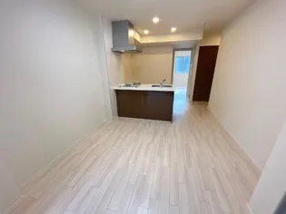 フォレスト離宮唐津【1階】の居間