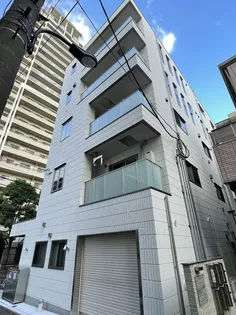 東京都新宿区東五軒町【マンション】の外観