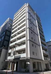 東京都中央区日本橋本町4【マンション】の外観