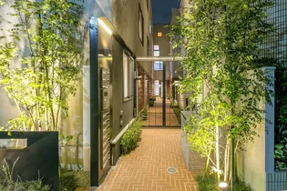 東京都文京区本郷5【アパート】の外観