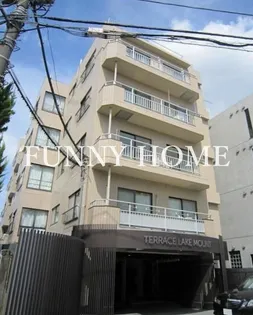 東京都世田谷区池尻3【マンション】の外観