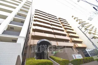 アローンズ大阪【9階】の外観