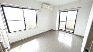 ロイヤルシャトー寺町台 601【6階】の内装