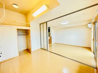 サン・ミシェル【1階】の内装