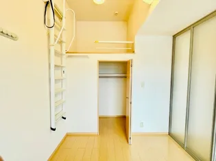 サン・ミシェル【1階】の内装