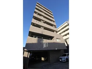 クラウザン徳川の画像