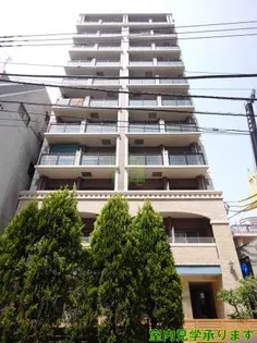 レジディア新宿御苑【9階】の外観