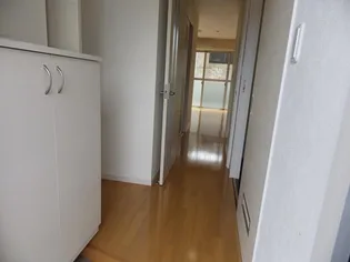 ムーンローズ【2階】の玄関