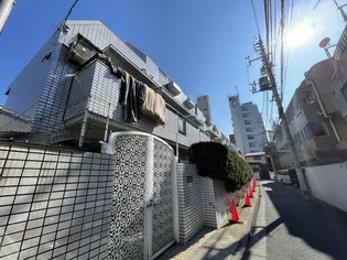 パルフェ・ド・ステージ【3階】の外観