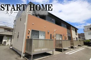 EKARINA助任【1階】の外観